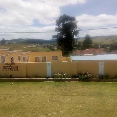 Amafana Guest House Mount Frere Buitenkant foto