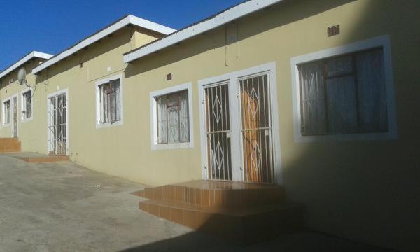 Amafana Guest House Mount Frere Buitenkant foto